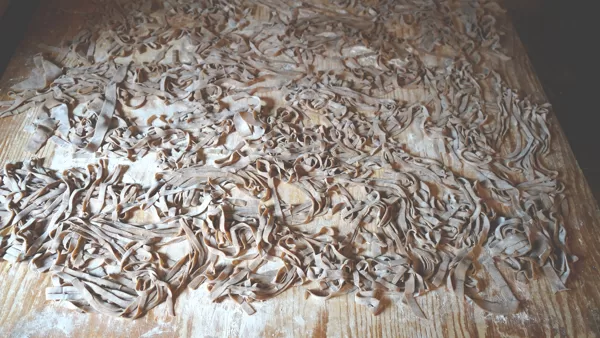 Pasta på kastanjemjöl